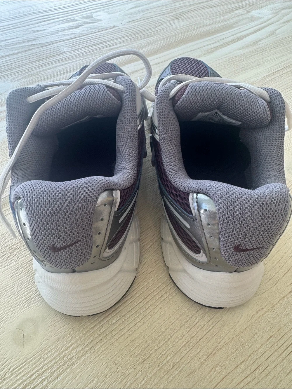 Nike B5 RNR Burgundy Crush Women’s